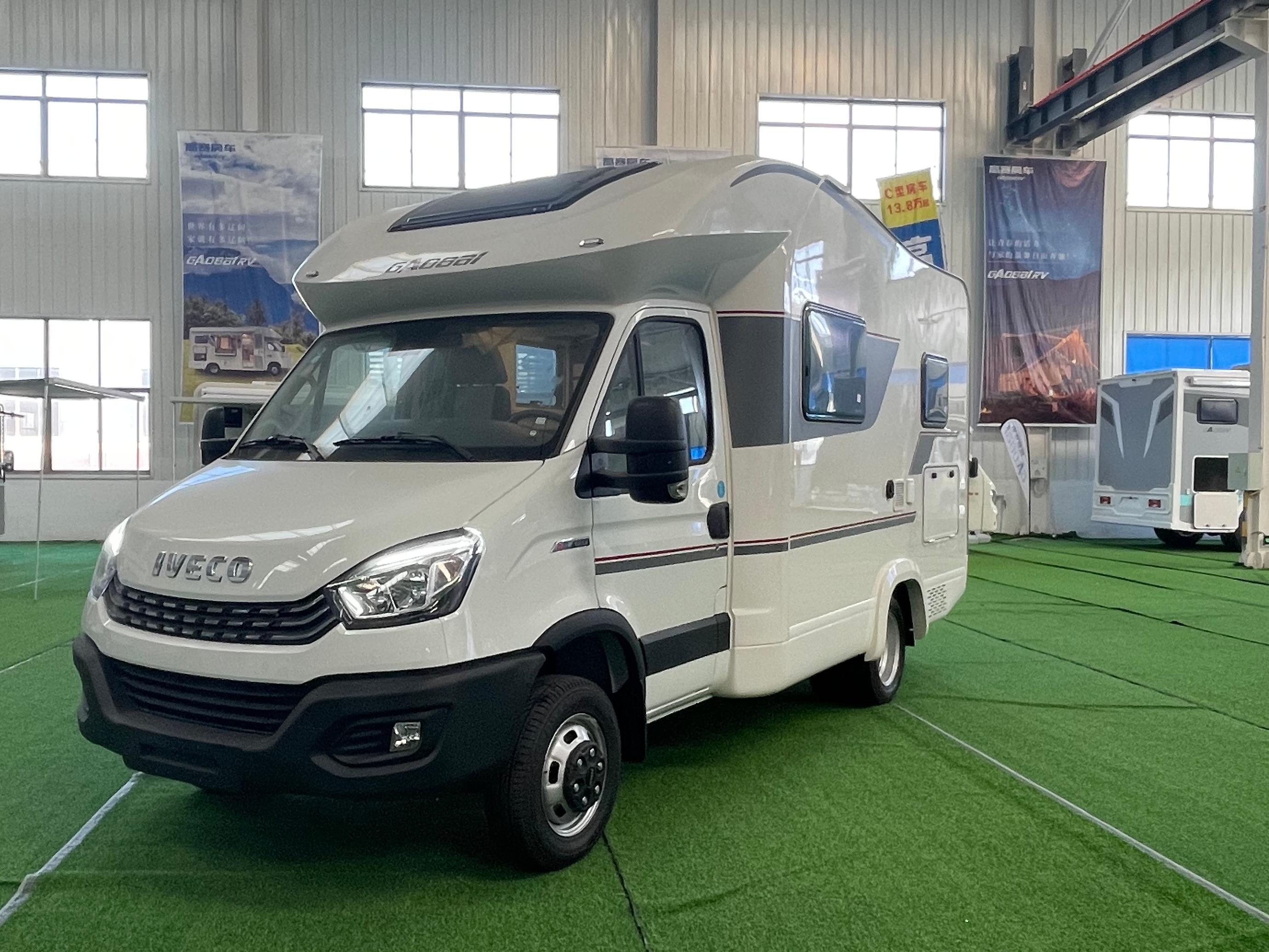 依维柯-T型旅居车（4.5T）